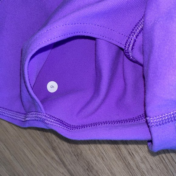 Lulu High-Waisted/Folder Over Waist Yoga Leggings - Picture 4 of 5